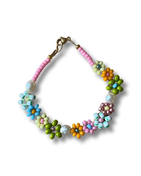 Summer flowers bracelet